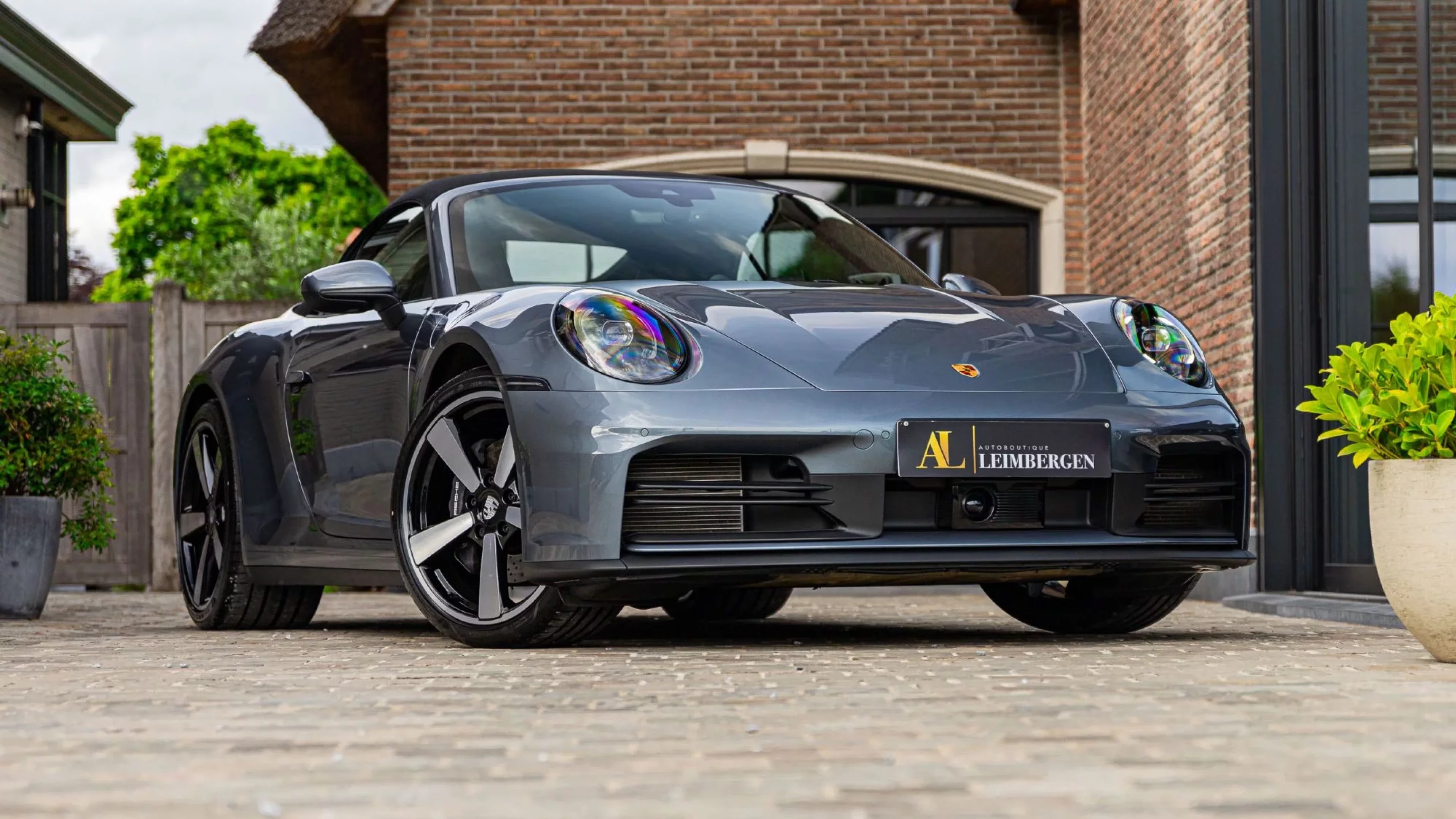 Header Porsche 911 Carrera Cabriolet Type 992.2