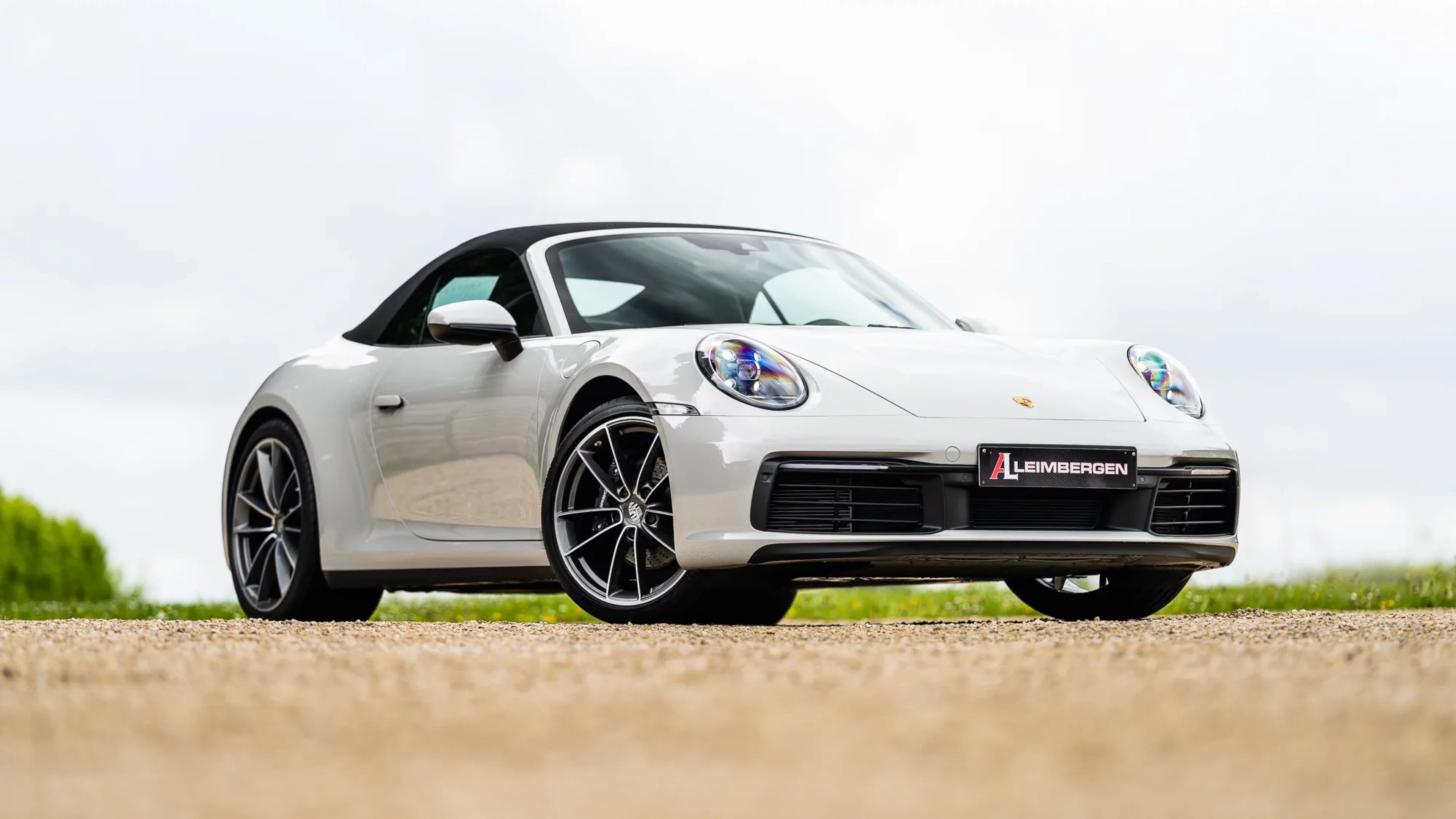 Header Porsche 911 Carrera Cabriolet Type 992