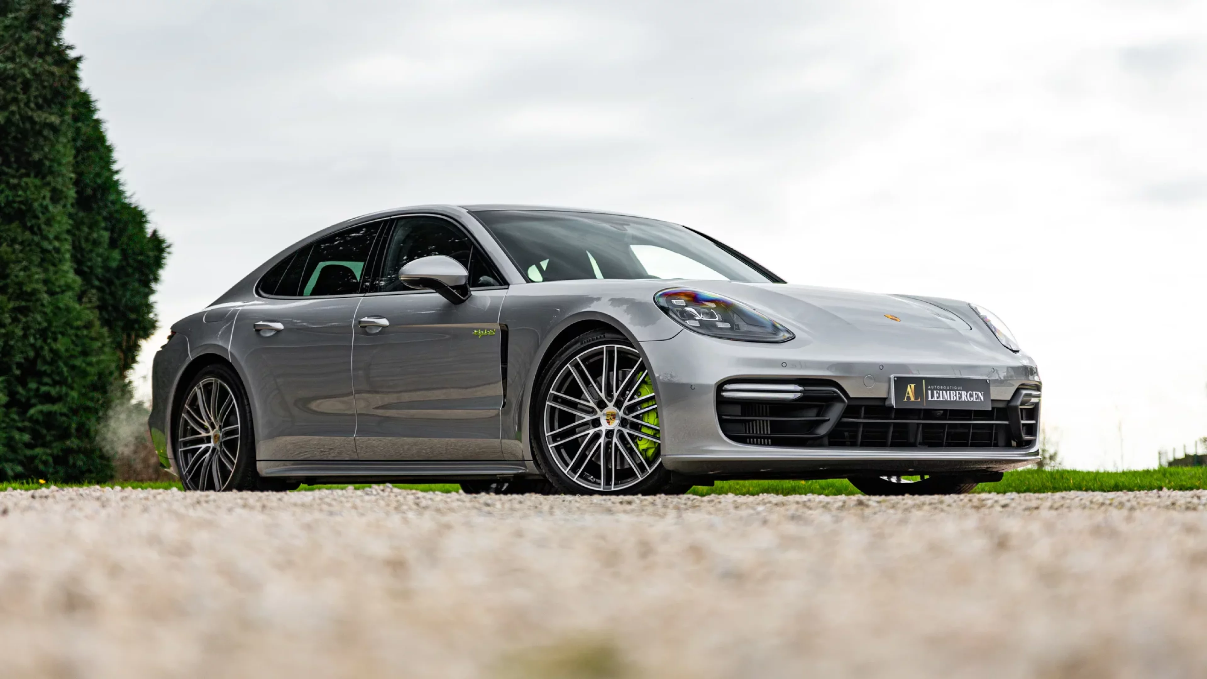 Header Porsche Panamera 4 E-Hybrid