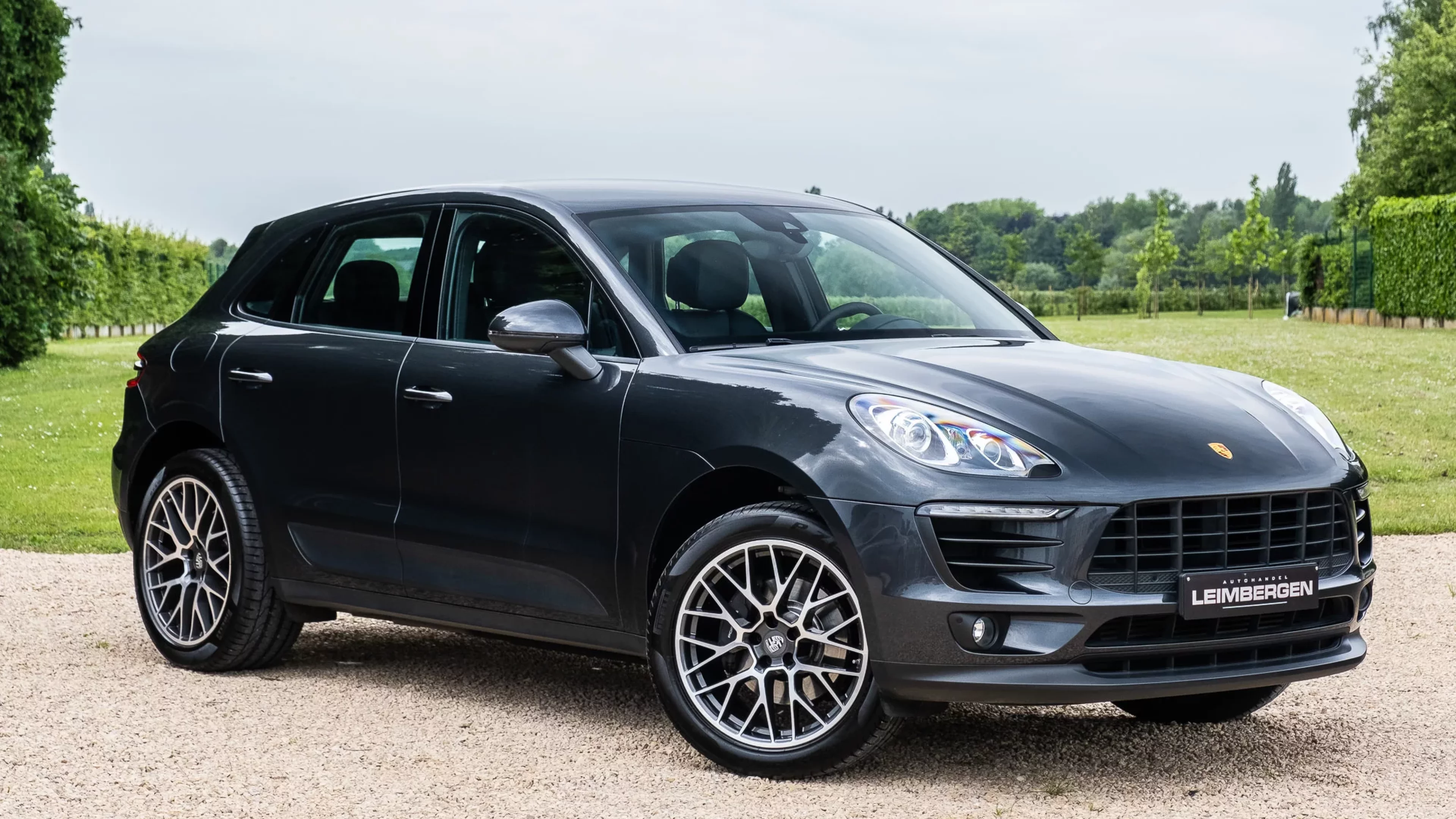 En-tête Porsche Macan 2.0 Turbo