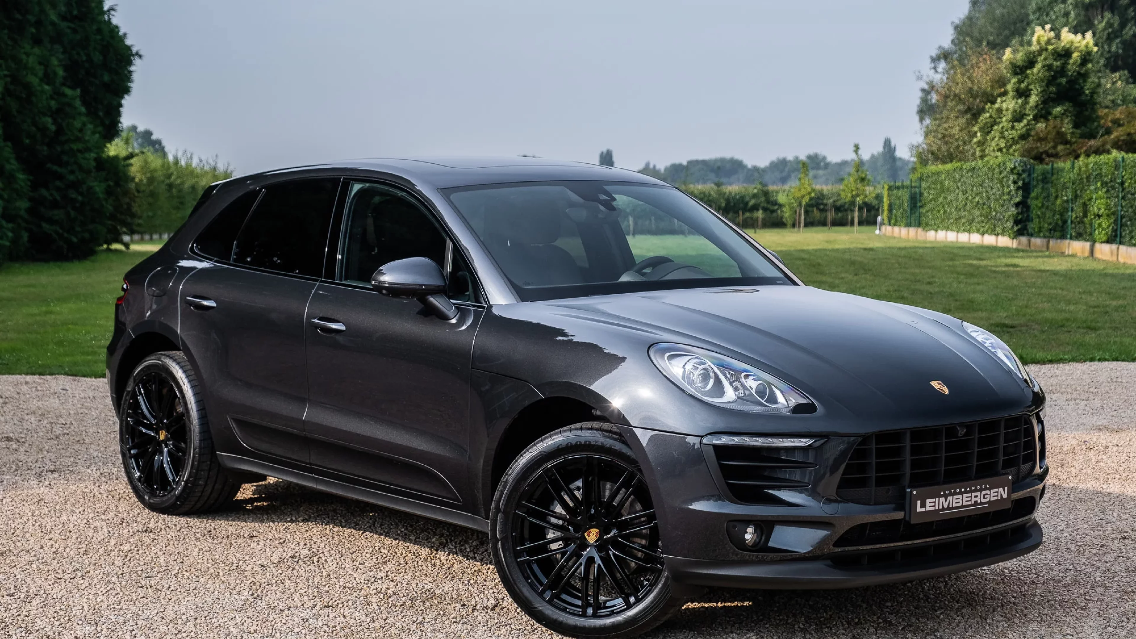 En-tête Porsche Macan