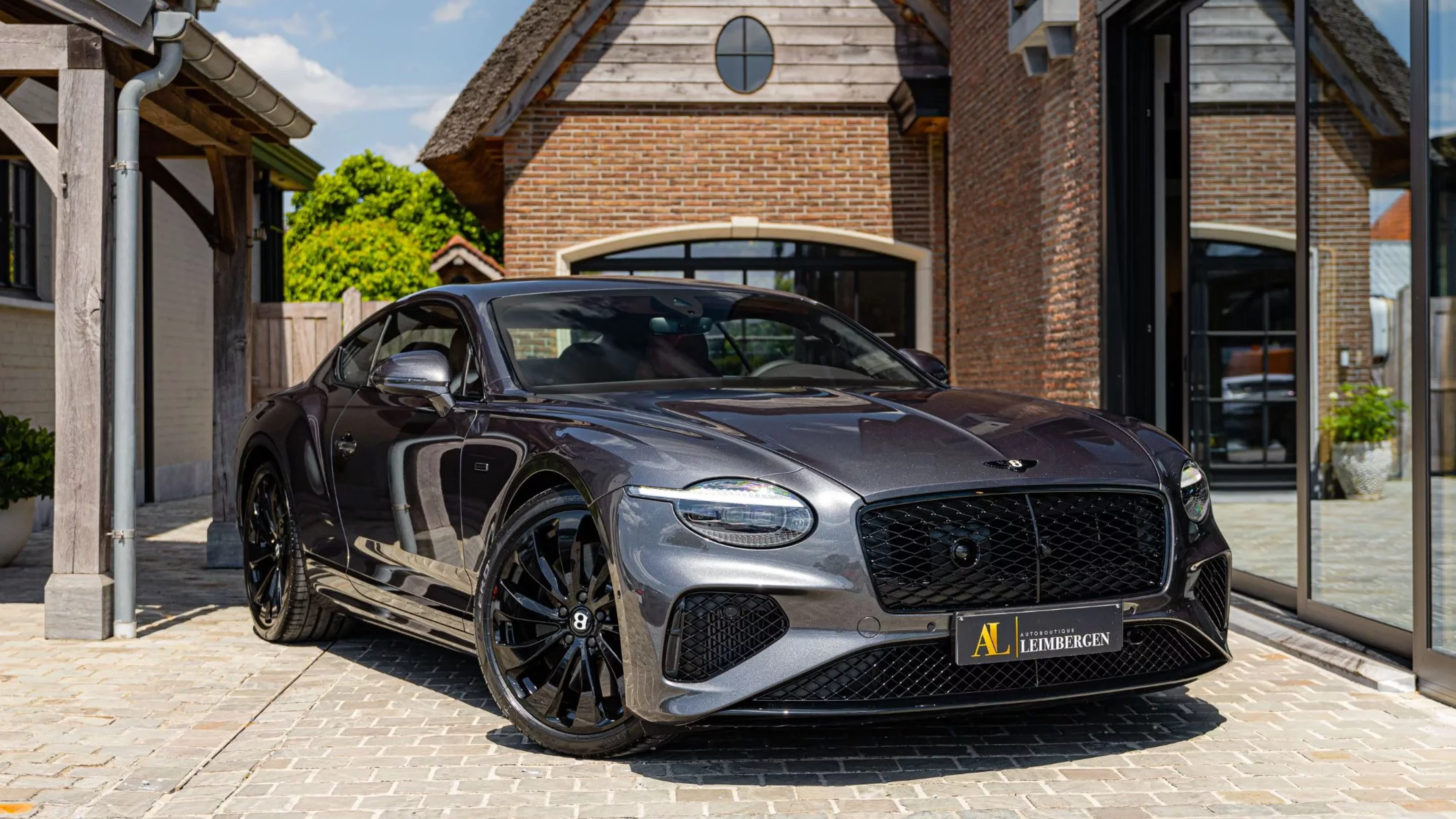 En-tête Bentley Continental GT V8 Hybrid Black Edition