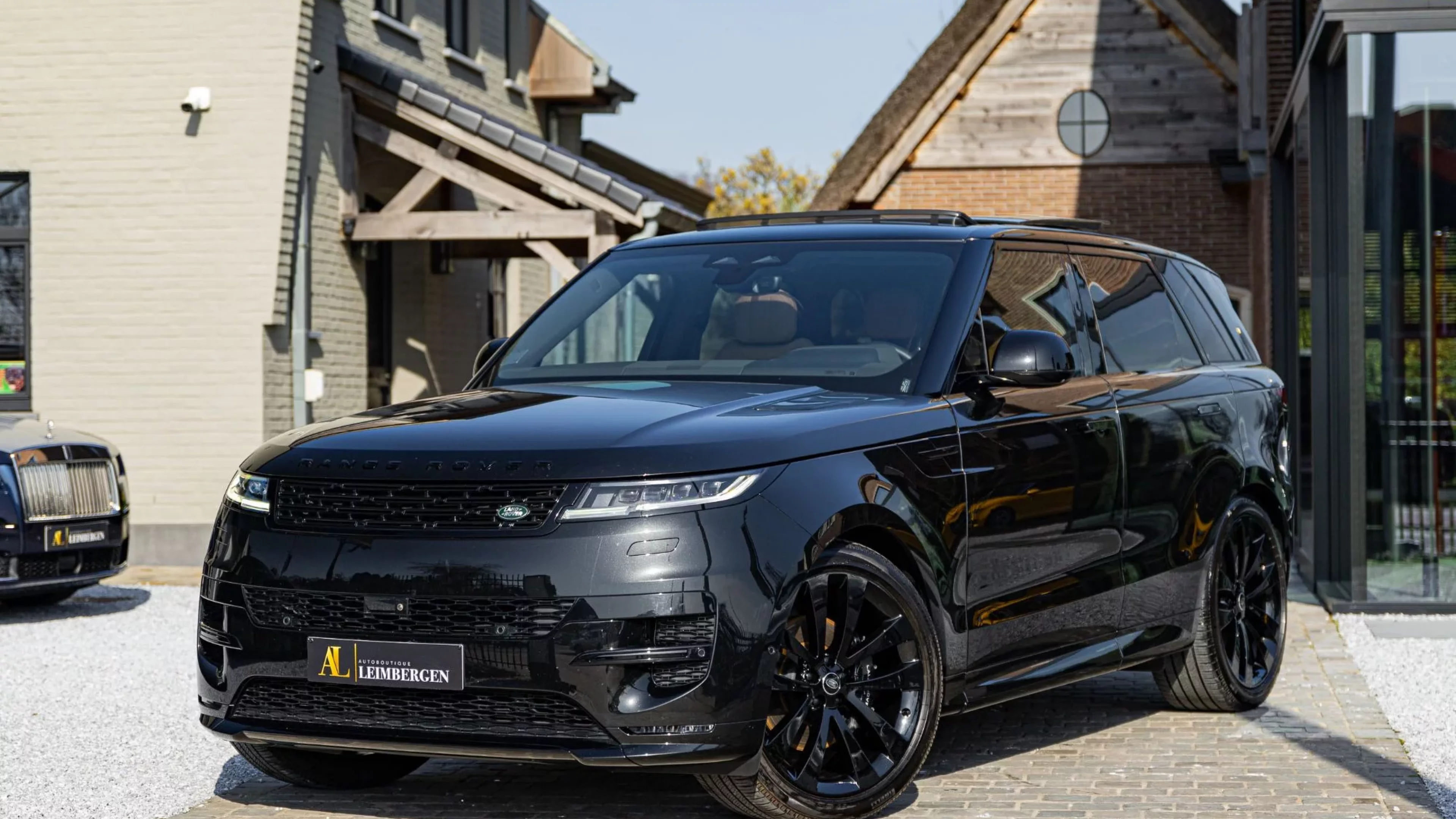 Header Land Rover Range Rover Sport D300 Dynamic SE