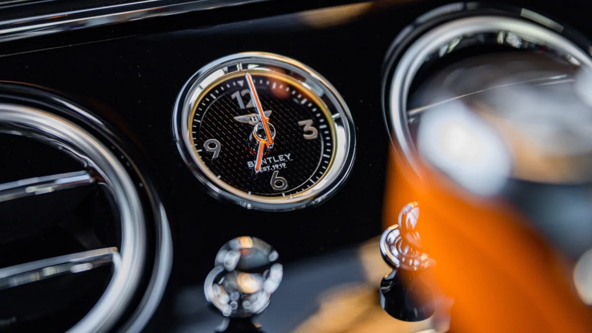 Header Bentley Continental GT V8 S