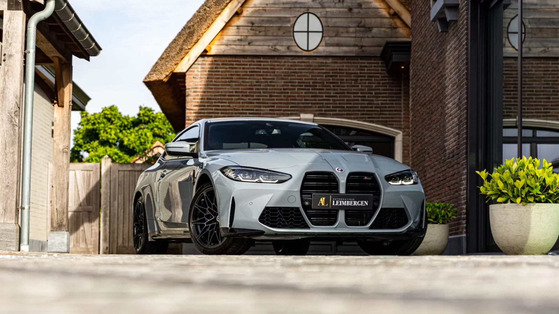 En-tête BMW M4 Competition M xDrive