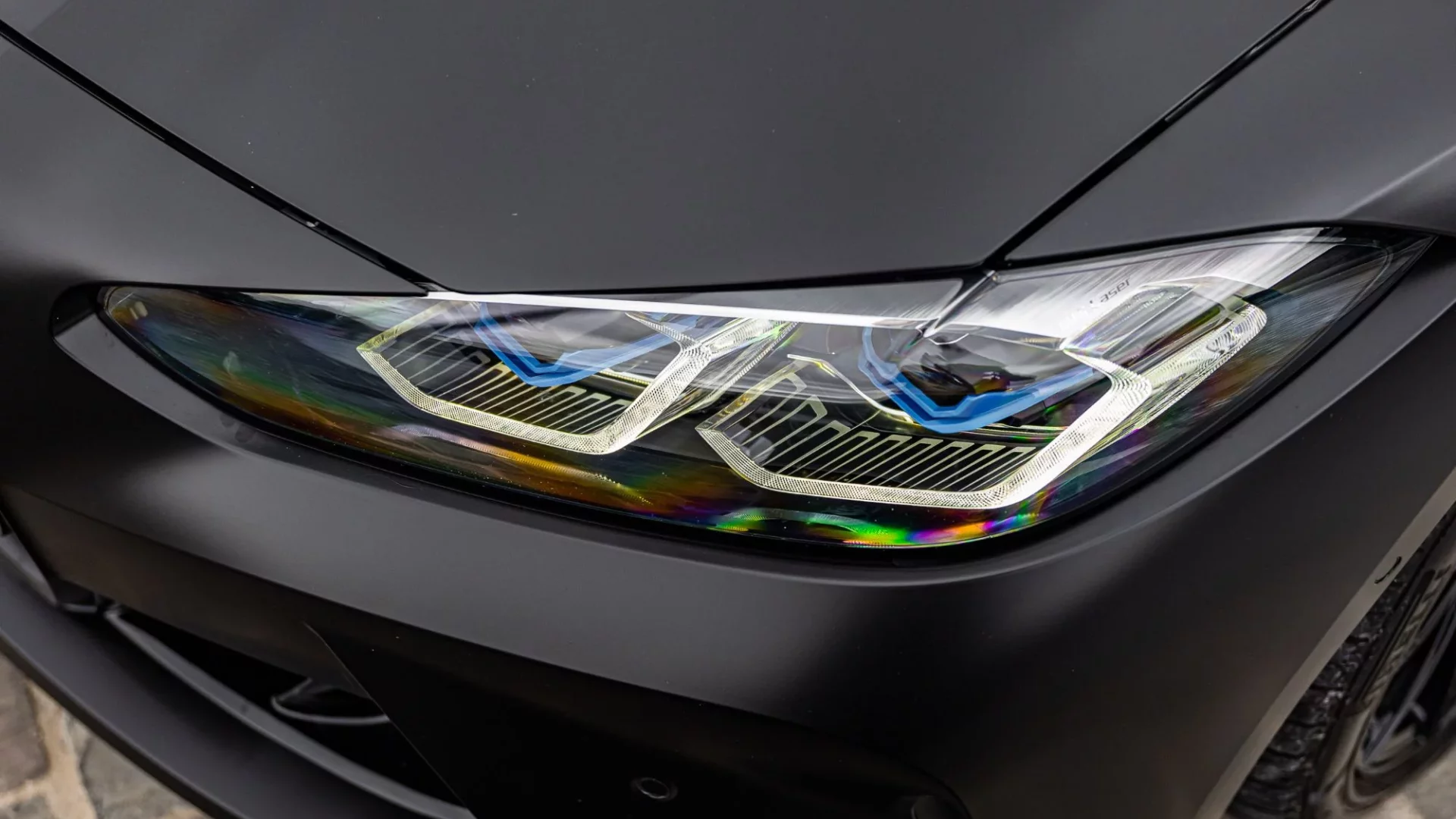 Header BMW M4 Competition M xDrive Cabriolet