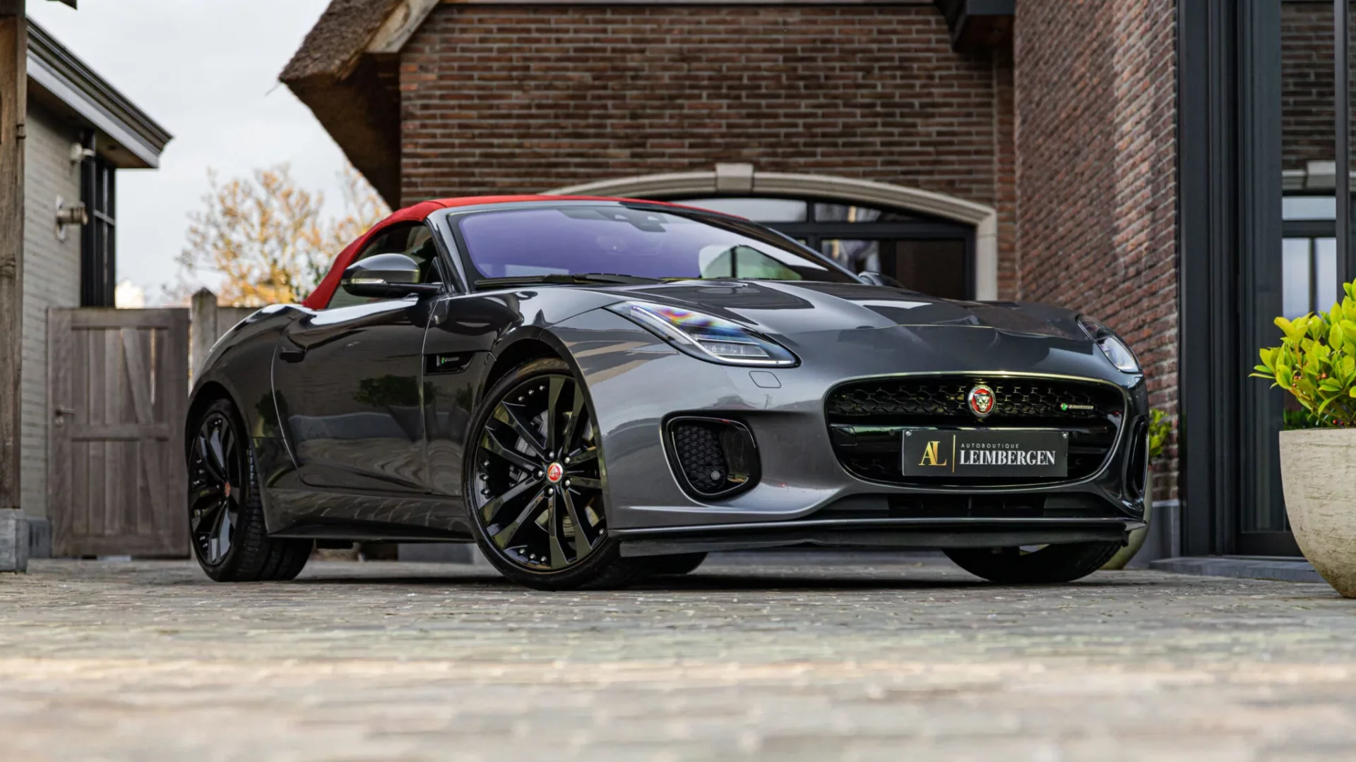 Header Jaguar F-Type R-Dynamic Cabriolet