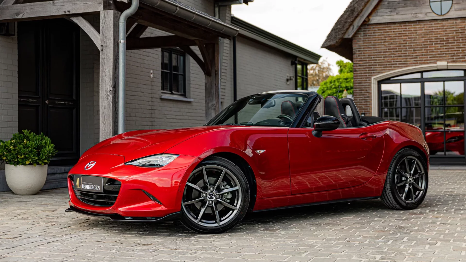 Header Mazda MX-5 2.0 Skyactiv-G 160 Edition