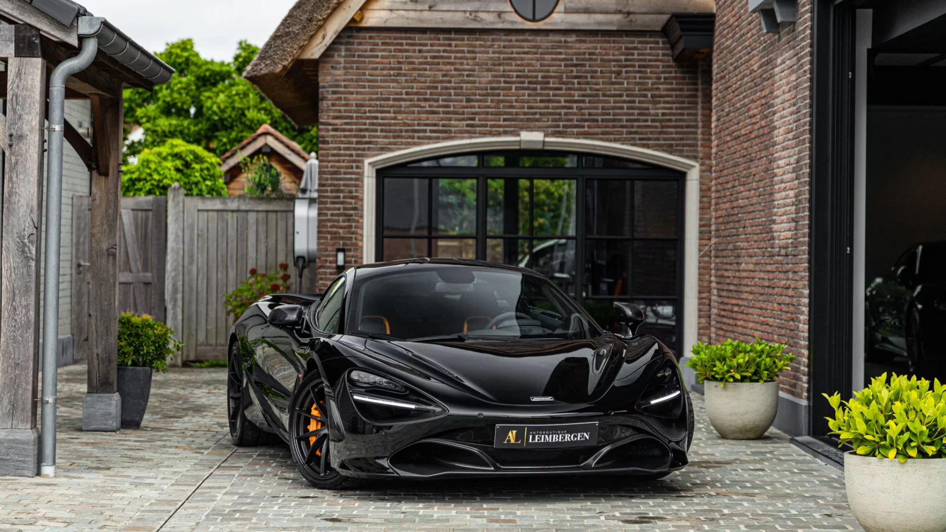 Header McLaren McLaren 720s