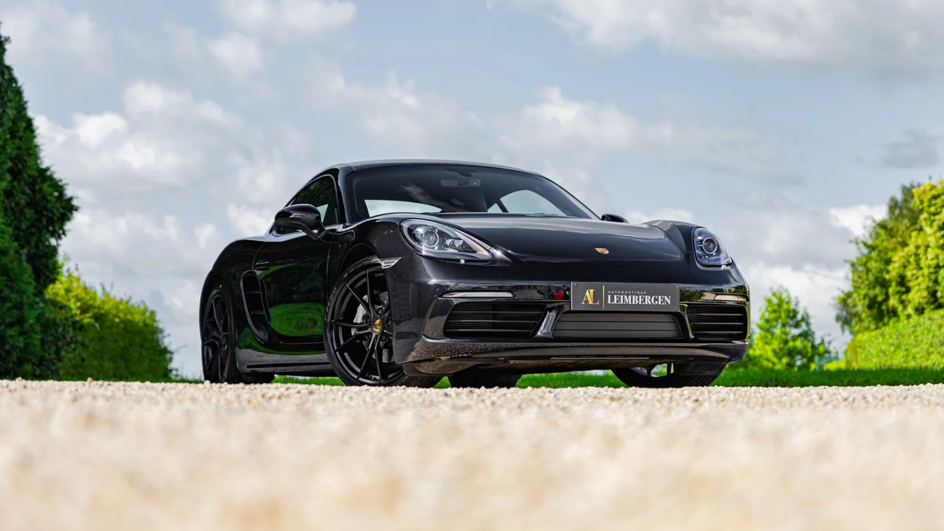 Header Porsche 718 Cayman
