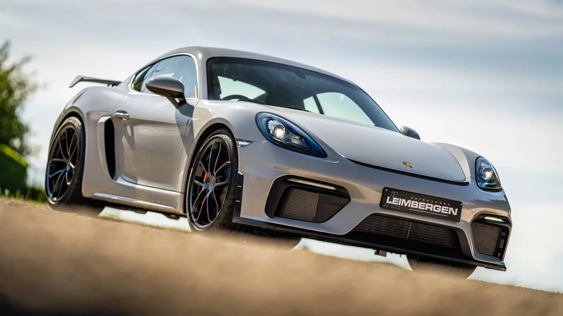 En-tête Porsche 718 Cayman GT4