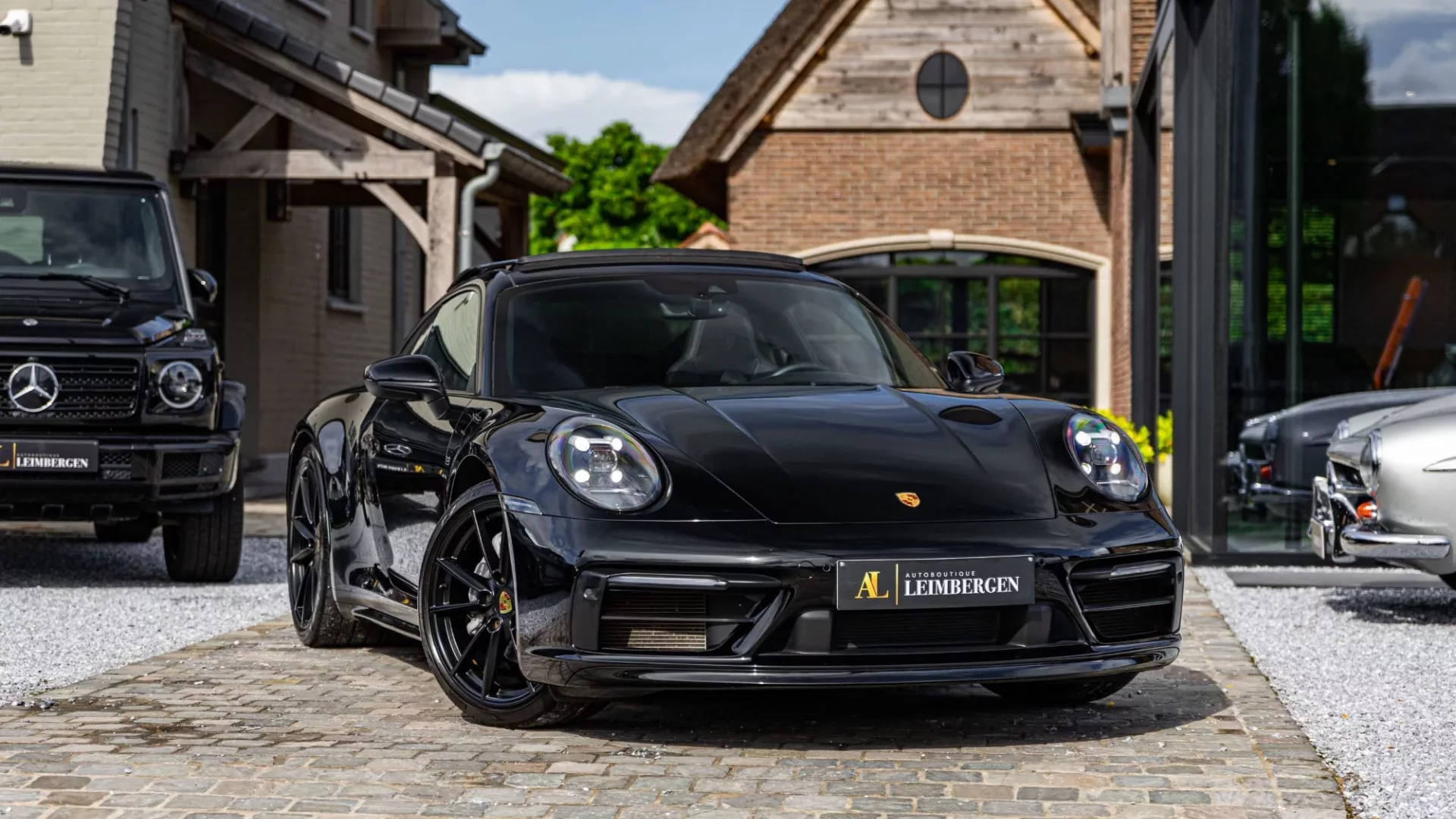 Header Porsche 911 Carrera Type 992