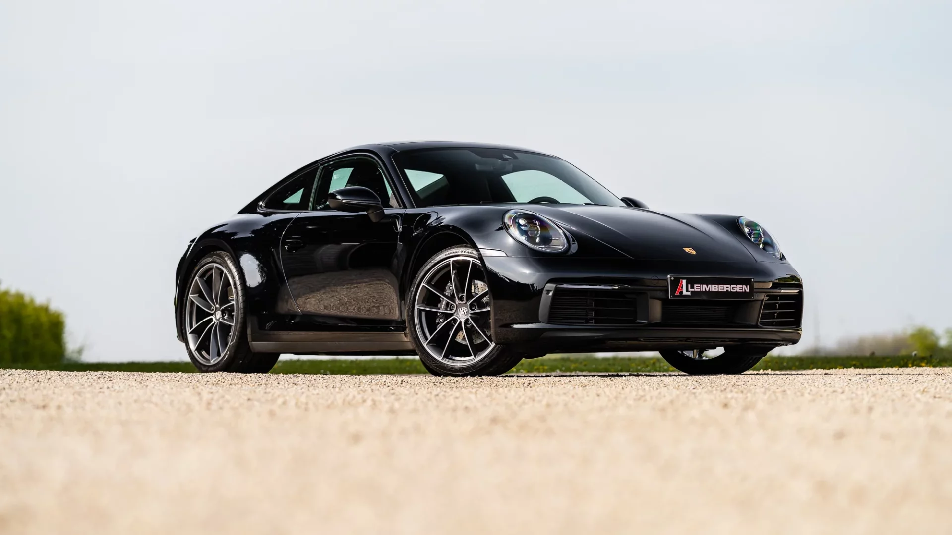 En-tête Porsche 911 Carrera Type 992