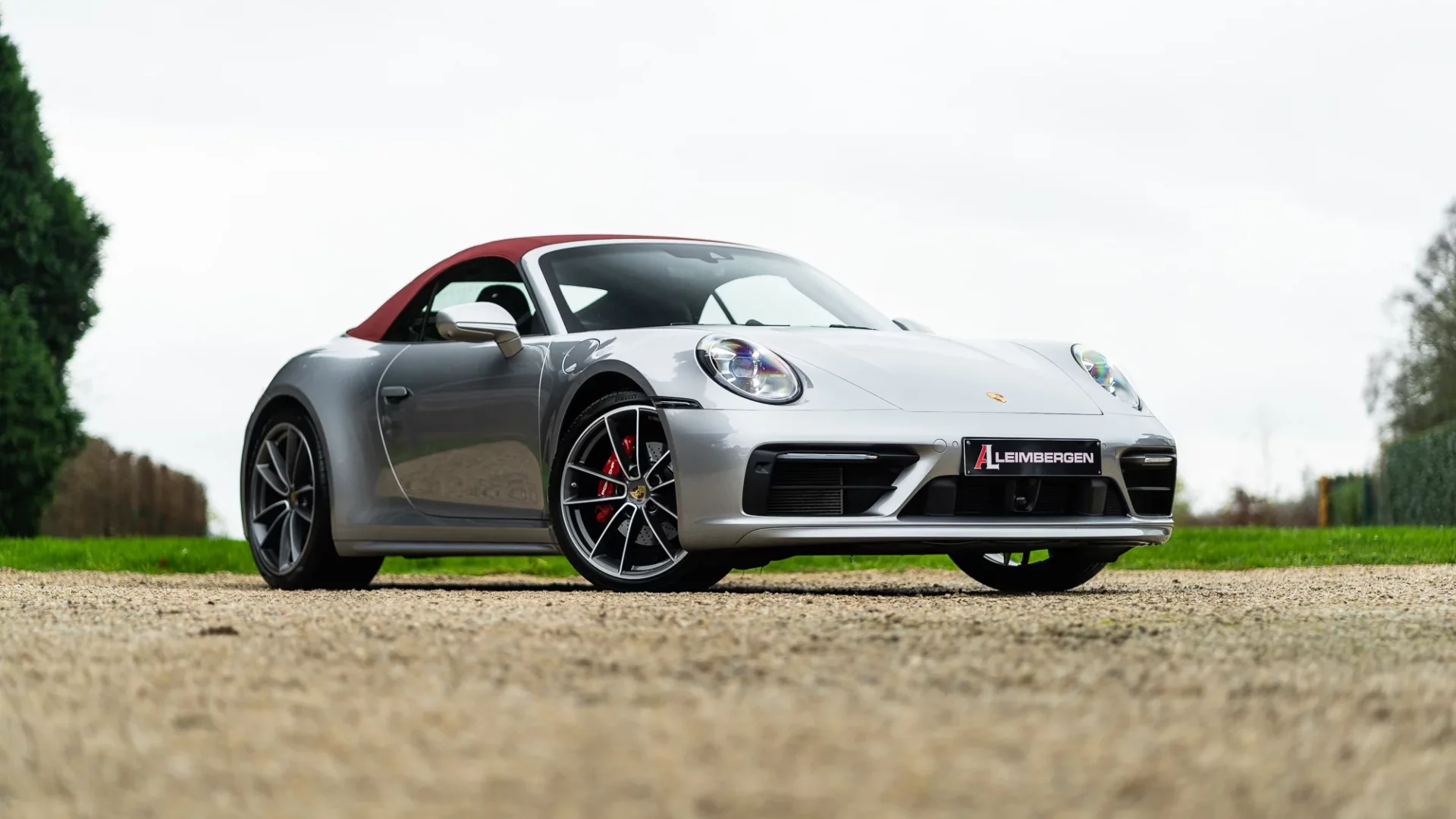 Header Porsche 911 Carrera Type 992 Cabriolet