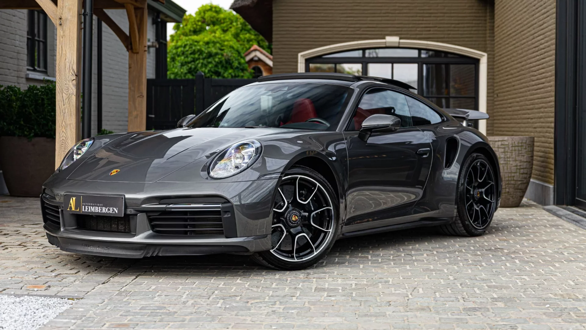 Header Porsche 911 Turbo S Type 992