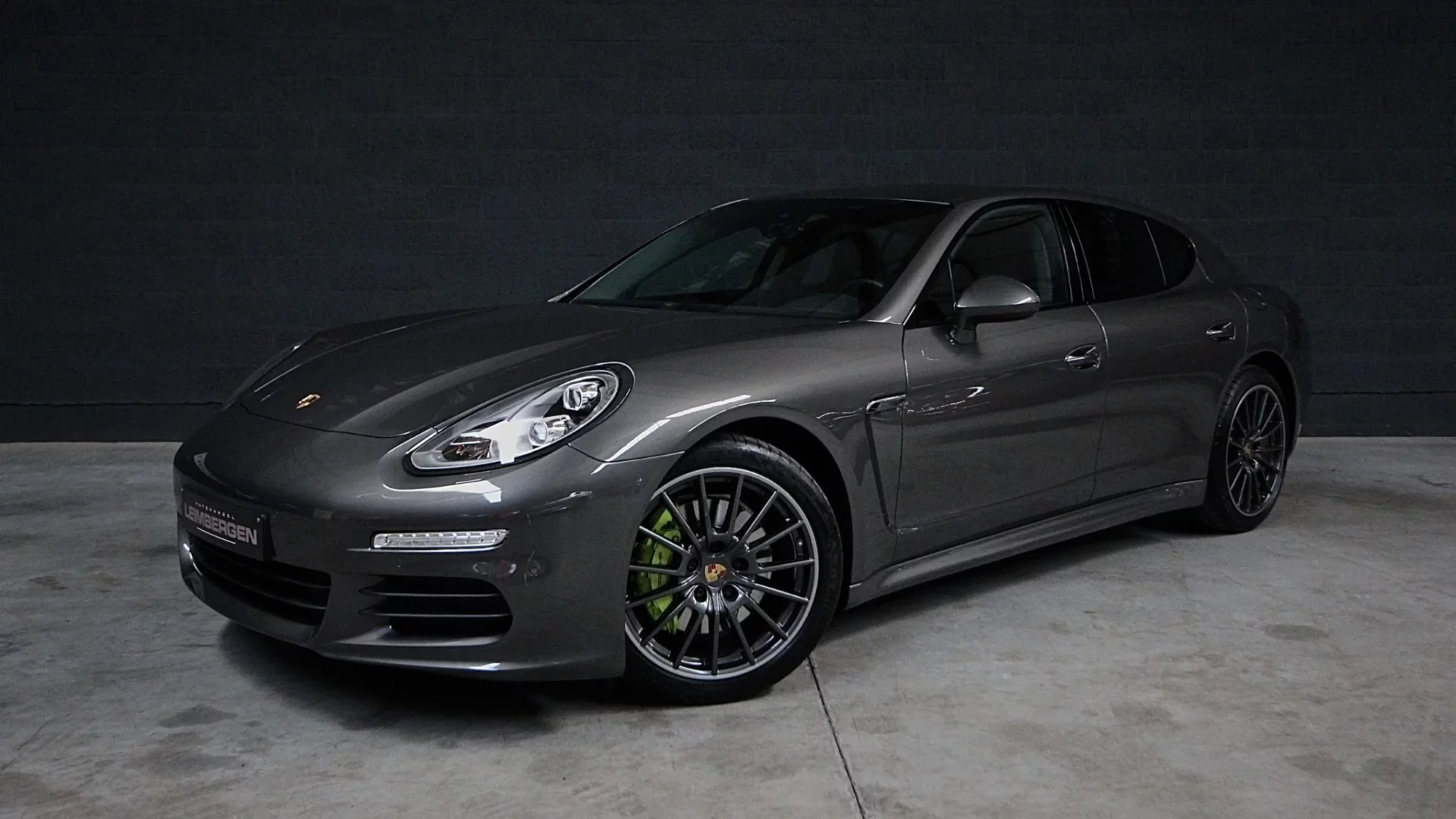 En-tête Porsche Panamera