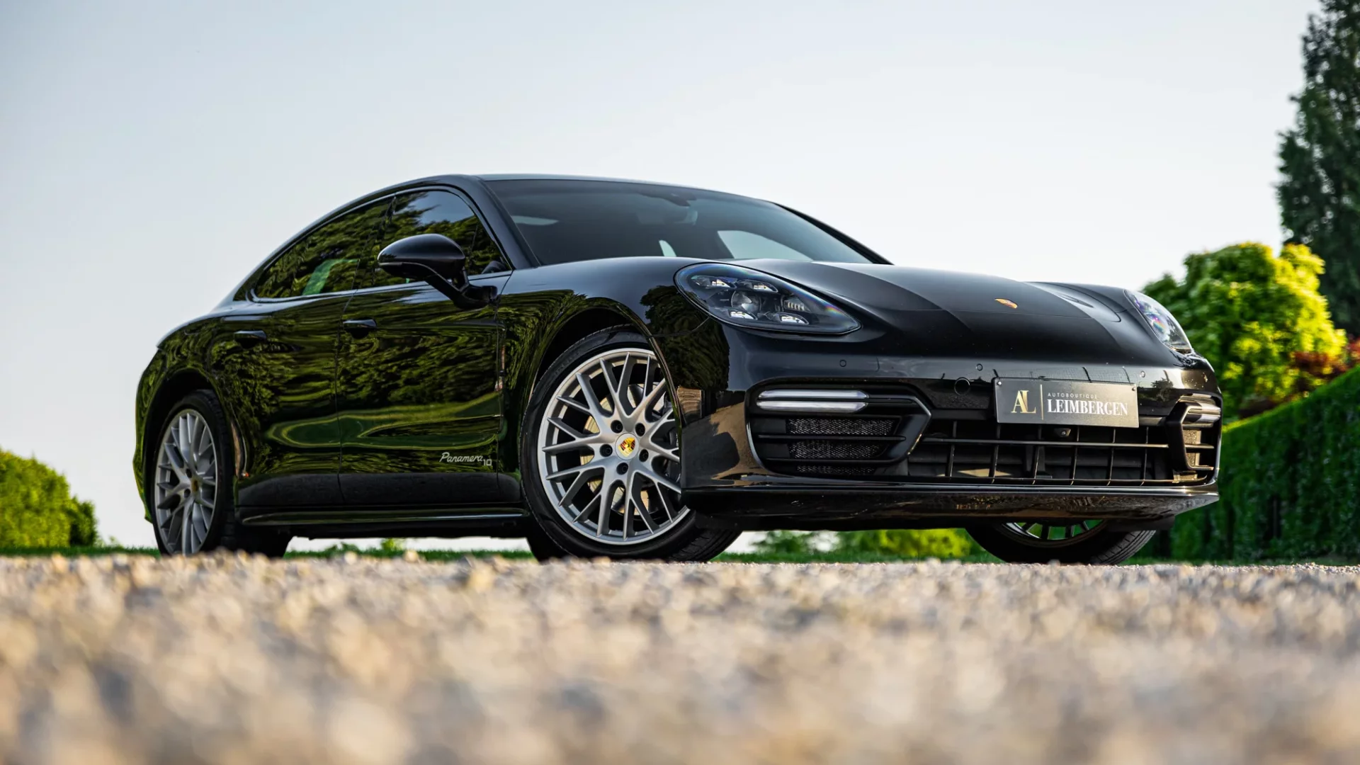 Header Porsche Panamera 4 "10 Years Edition"