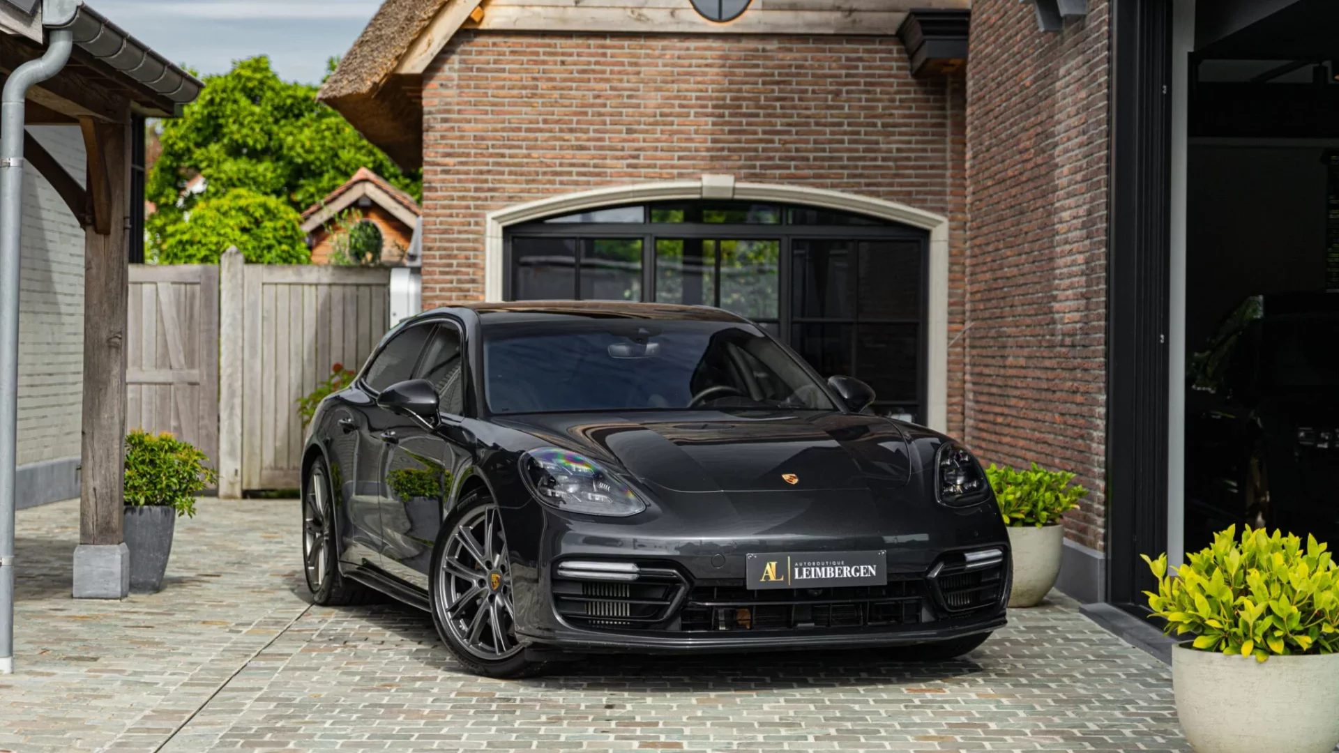 En-tête Porsche Panamera 4 e-Hybrid Sport Turismo