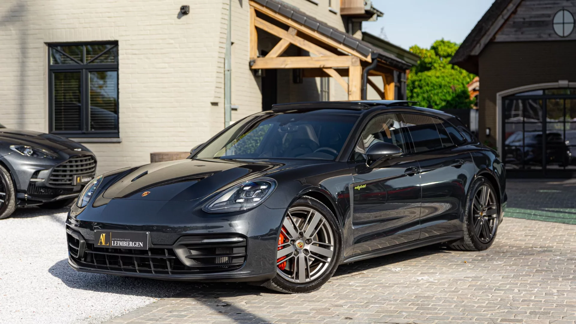 Header Porsche Panamera 4 e-Hybrid Sport Turismo