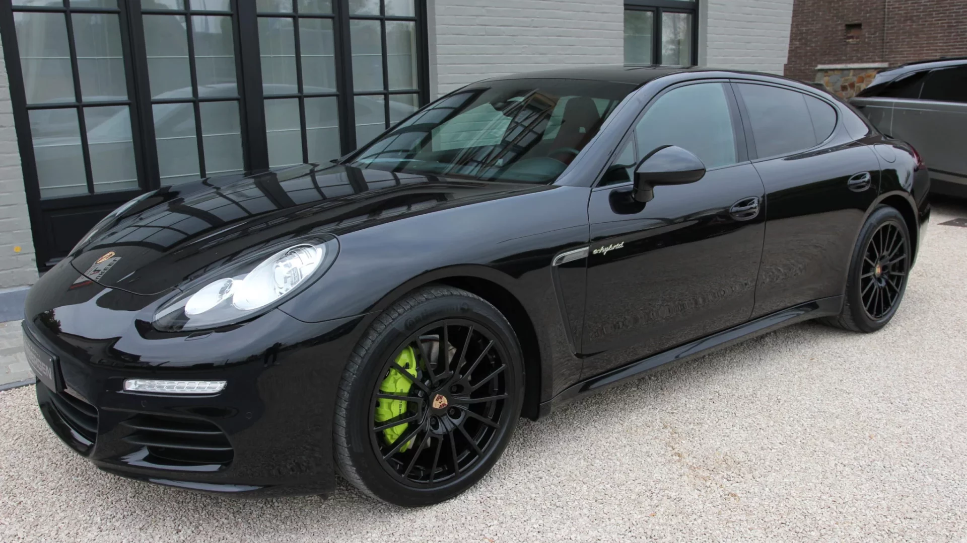 Header Porsche Panamera S-E Hybrid