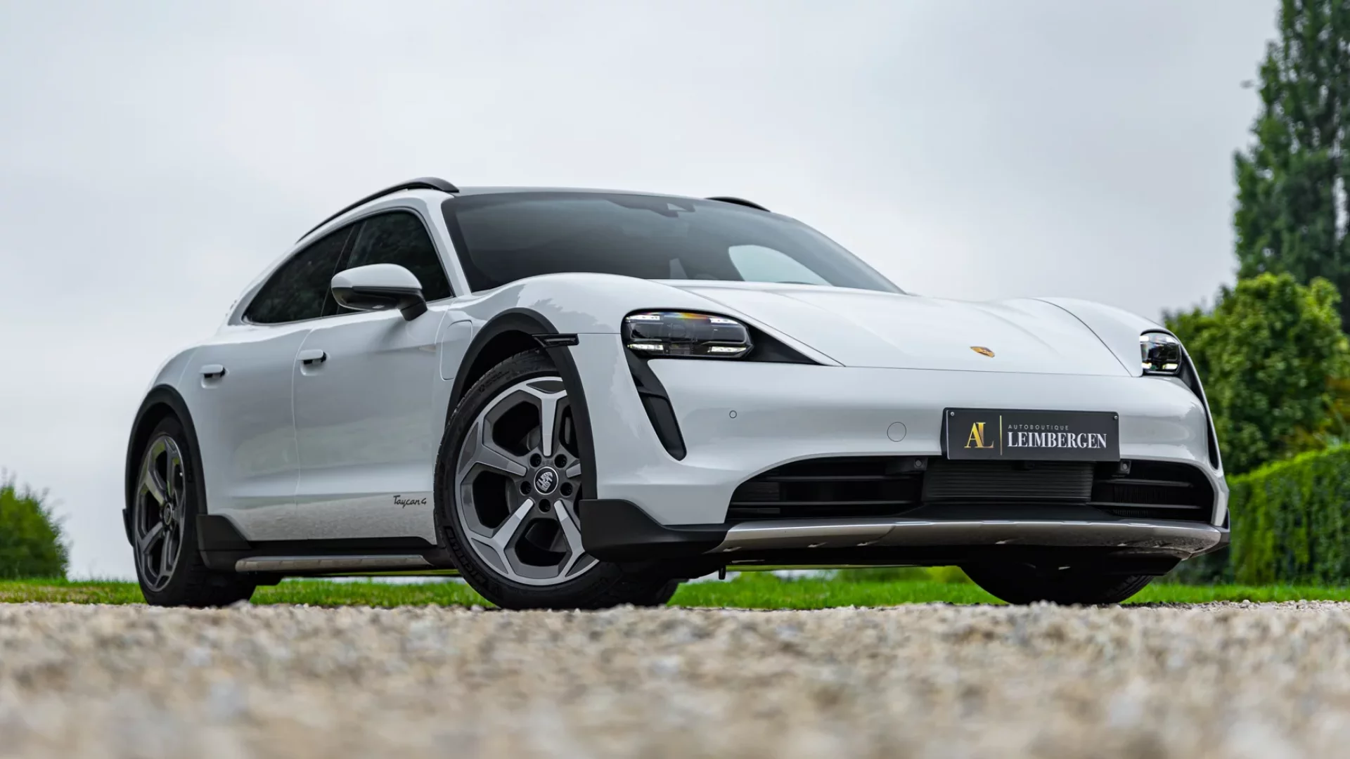 En-tête Porsche Taycan 4 Cross Turismo