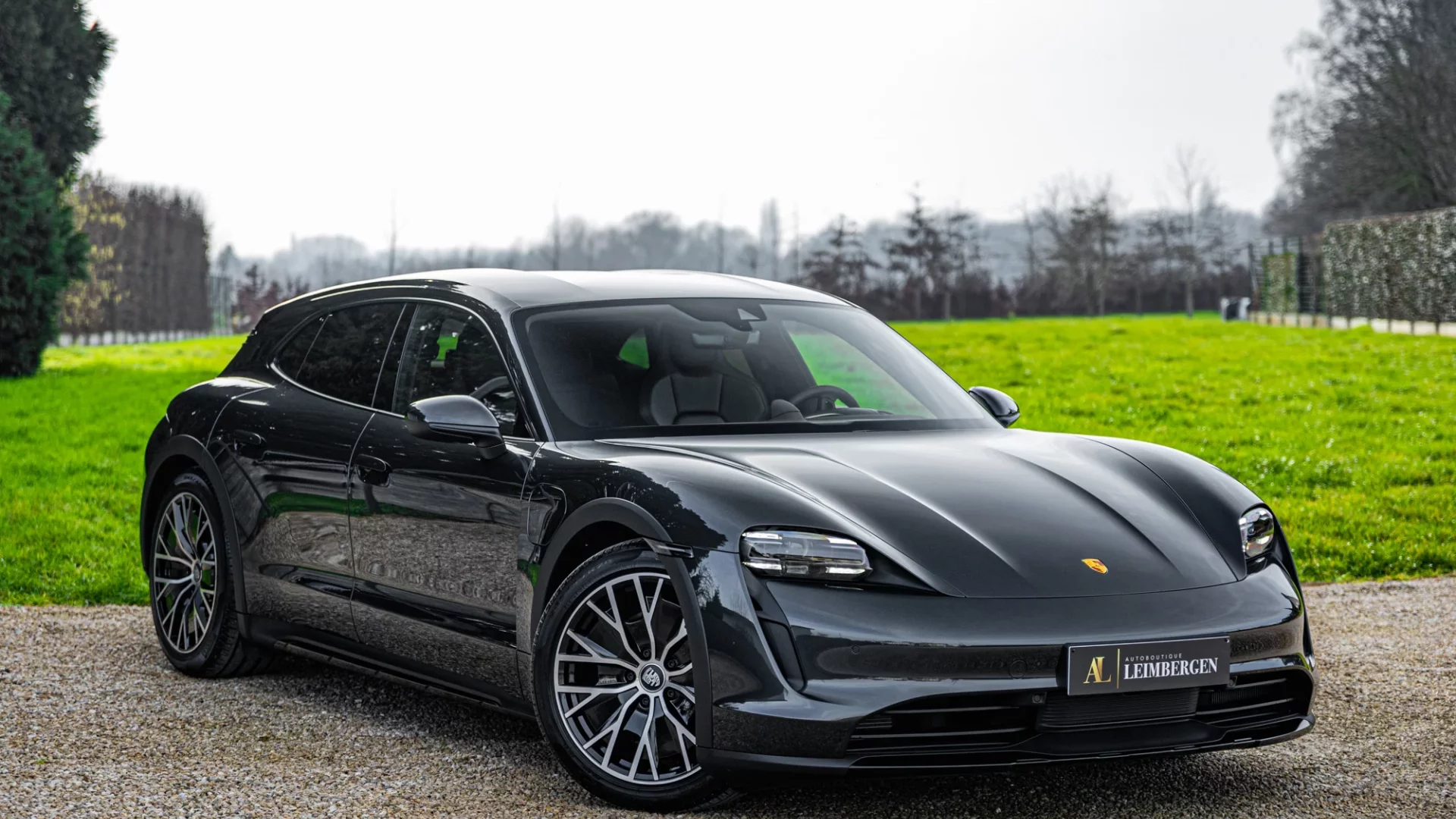 Header Porsche Taycan 4 Cross Turismo