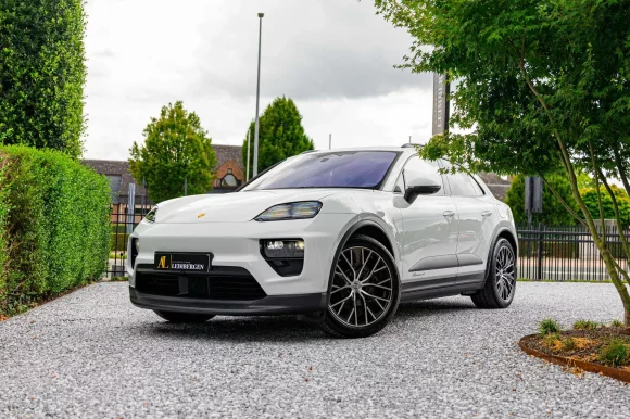 Porsche Macan 4