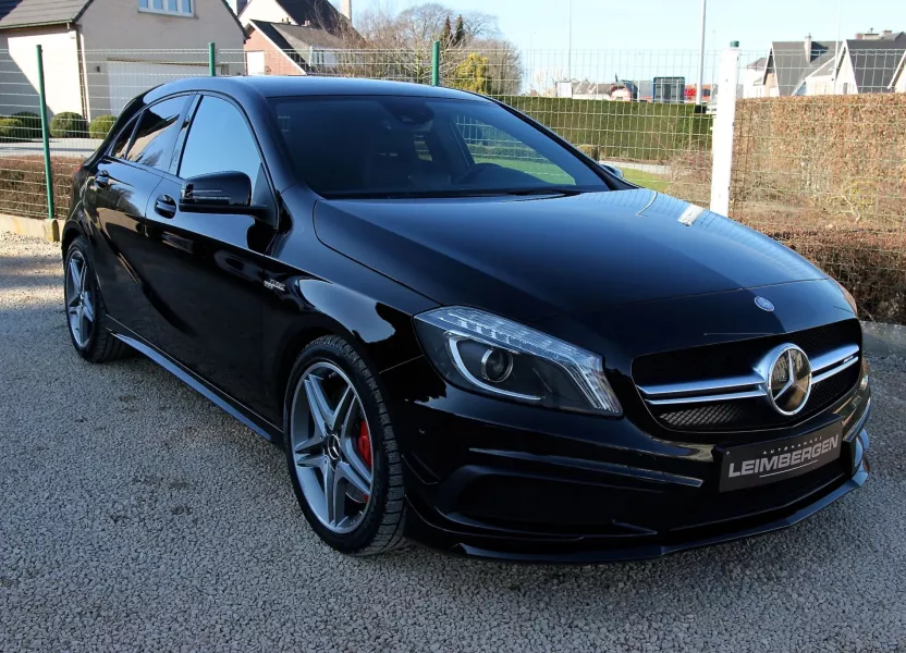 Extérieur Mercedes-Benz A- klasse AMG 45