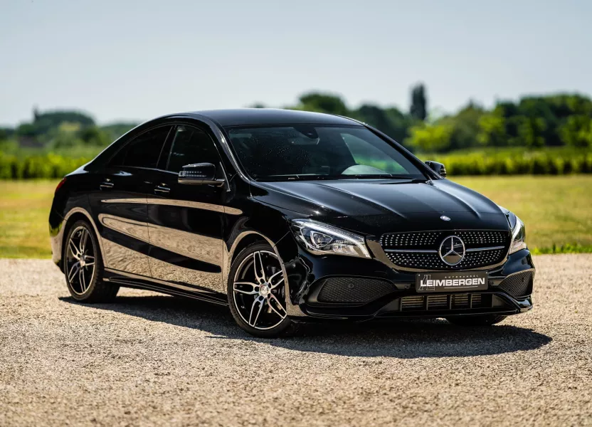 Extérieur Mercedes-Benz CLA180 Coupe