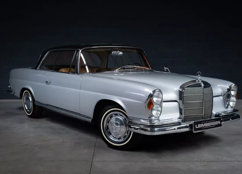 Extérieur Mercedes-Benz SE 220 Coupé