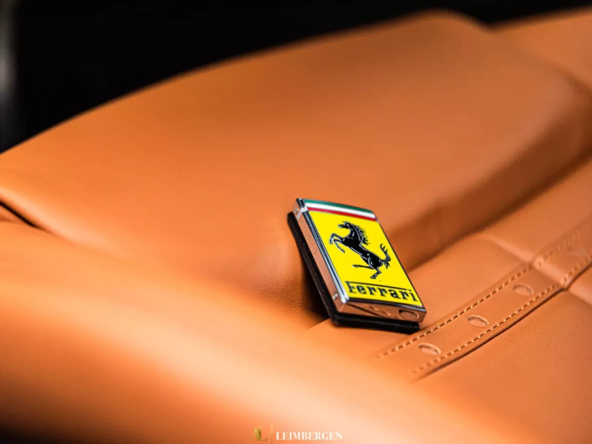 Interior Ferrari 296 GTB