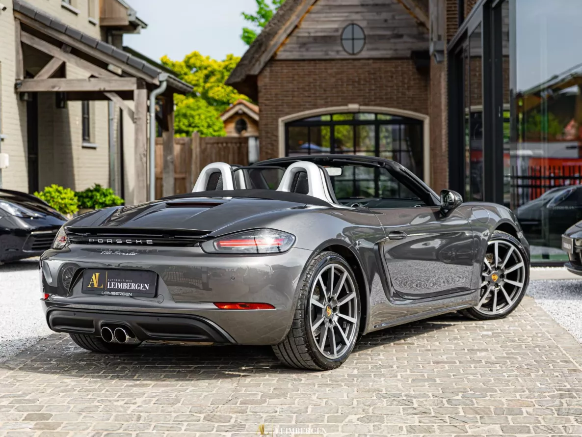 Exterior Porsche 718 Boxster