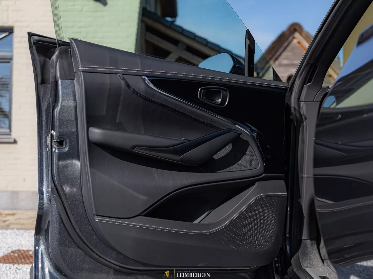Intérieur Aston Martin DBX 707