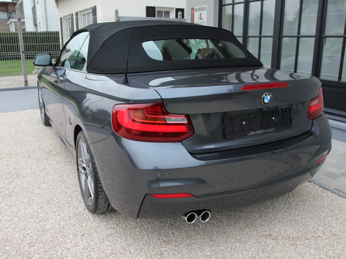 Exterior BMW 220D Cabriolet