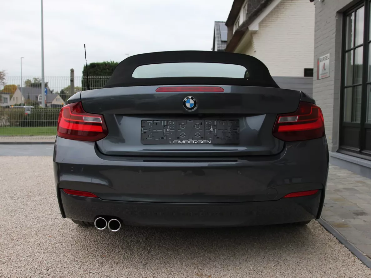 Exterior BMW 220D Cabriolet