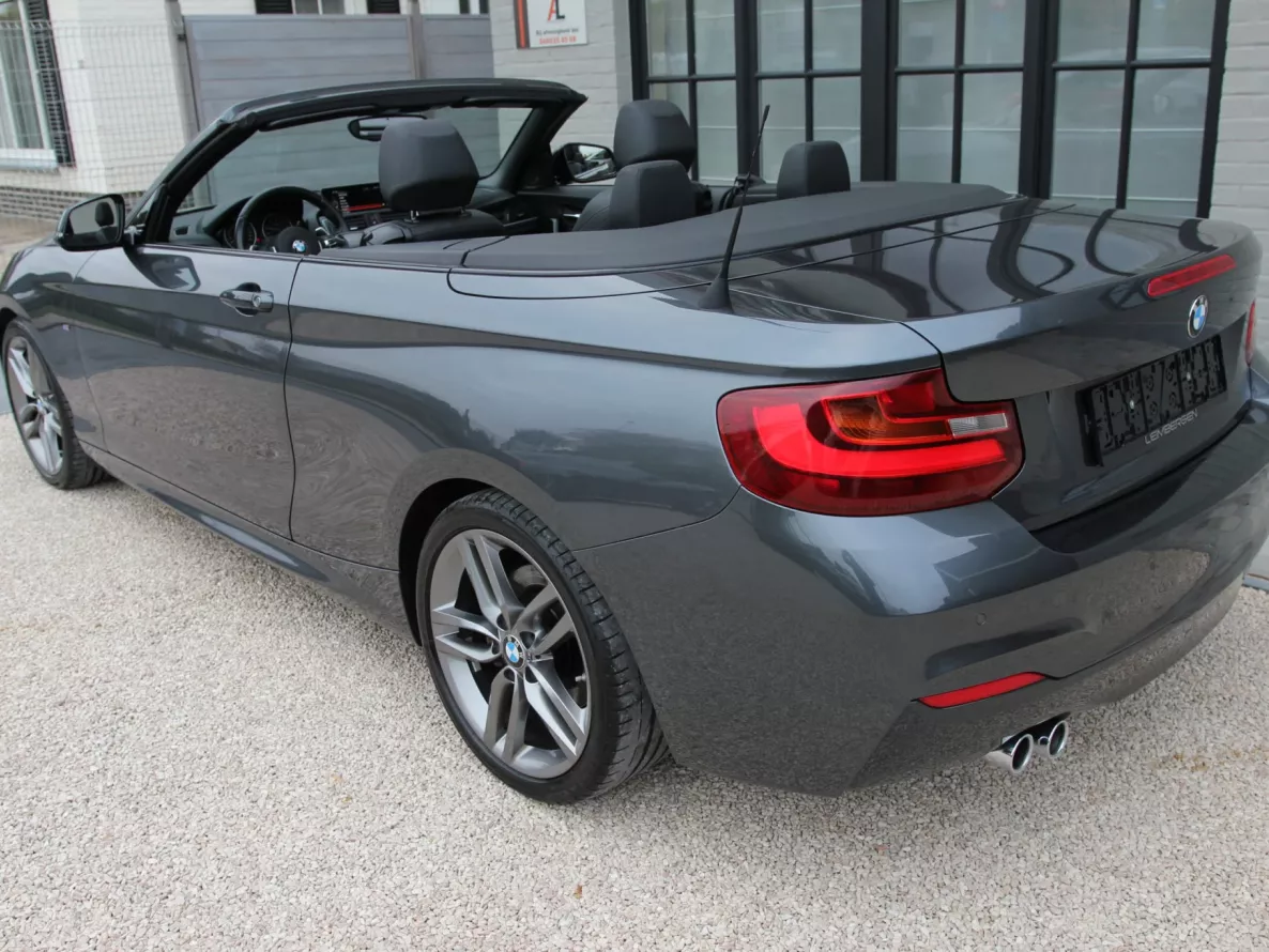 Exterior BMW 220D Cabriolet