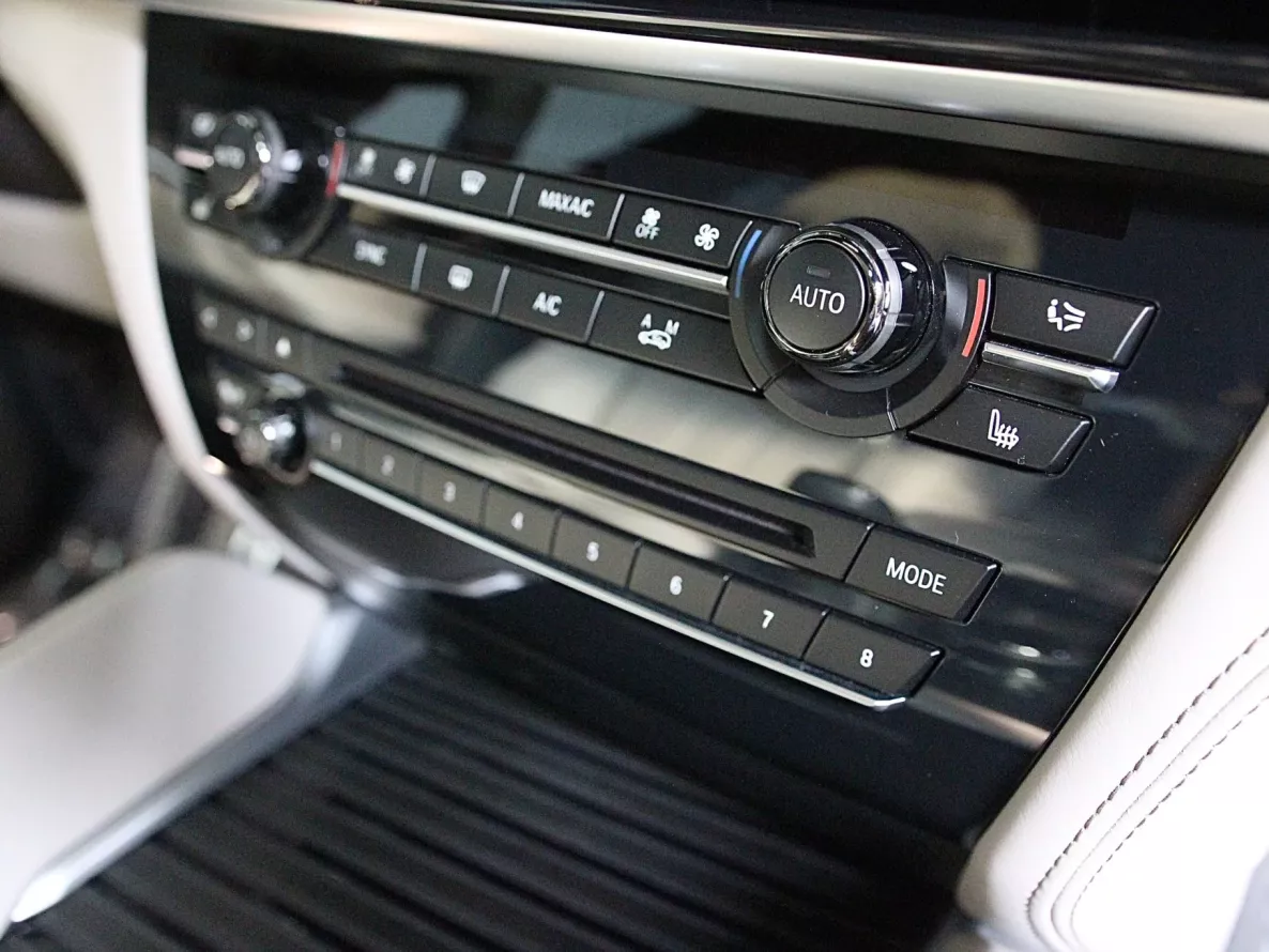 Extérieur BMW X6 M50D