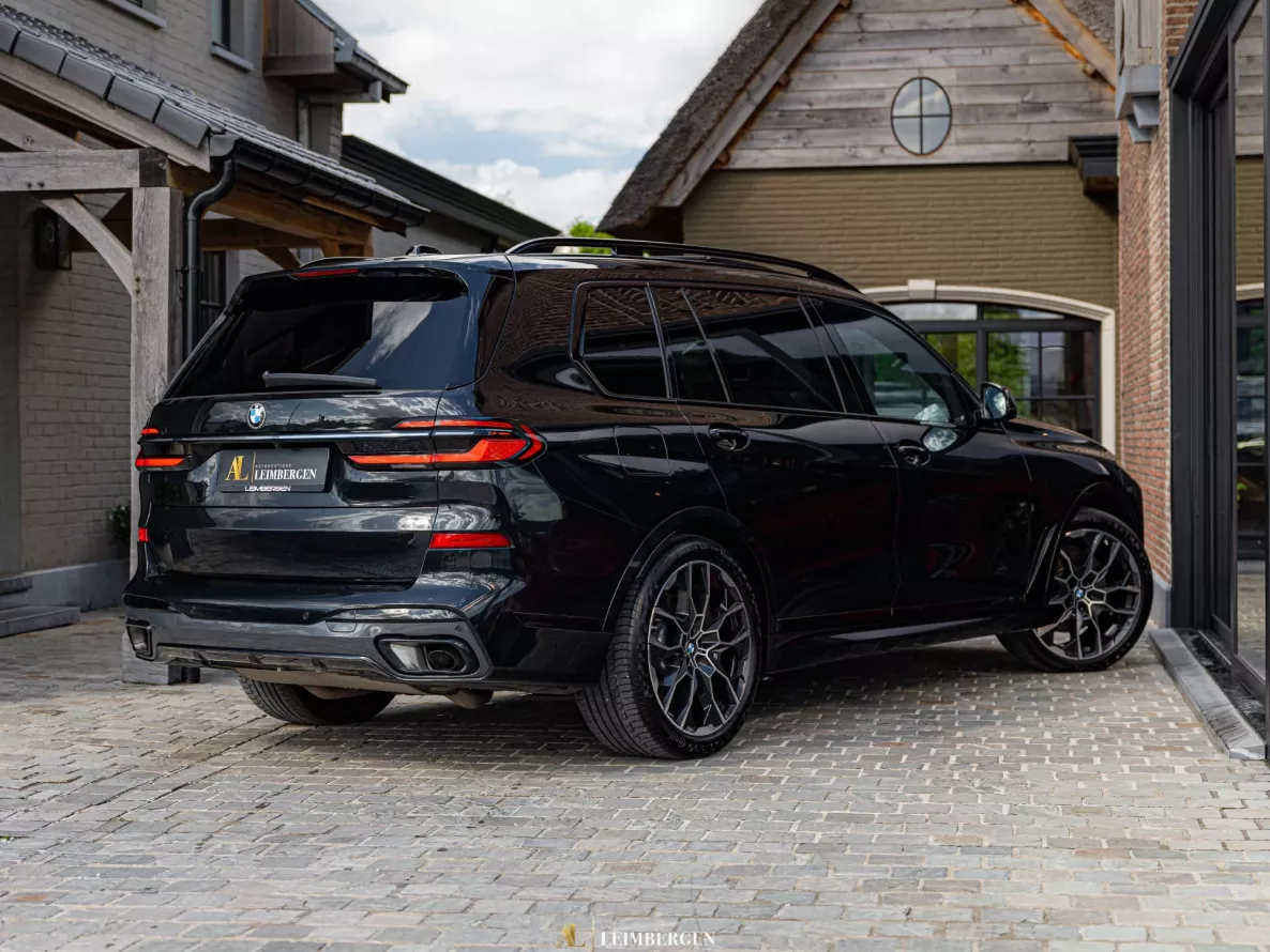 Exterieur BMW X7 xDrive40d M Sport