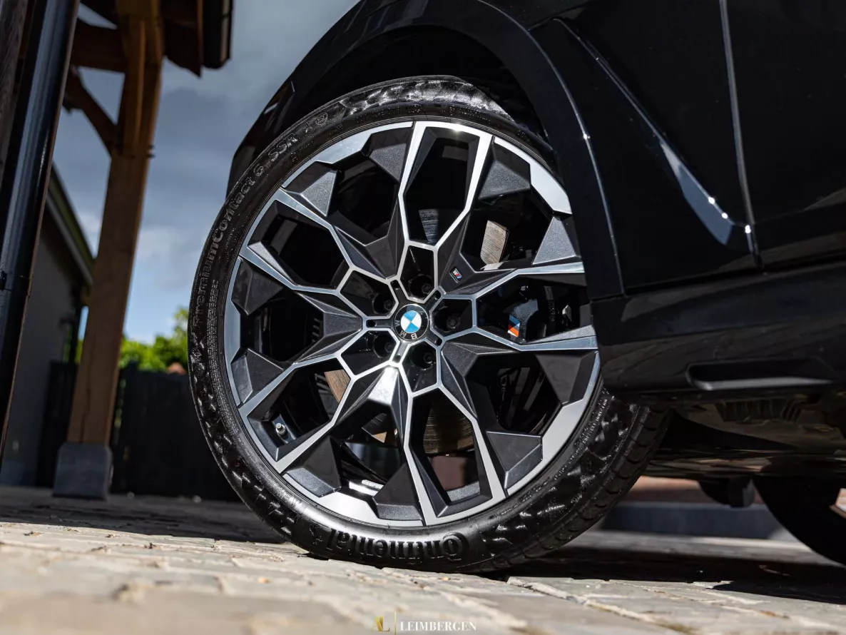 Exterieur BMW X7 xDrive40d M Sport