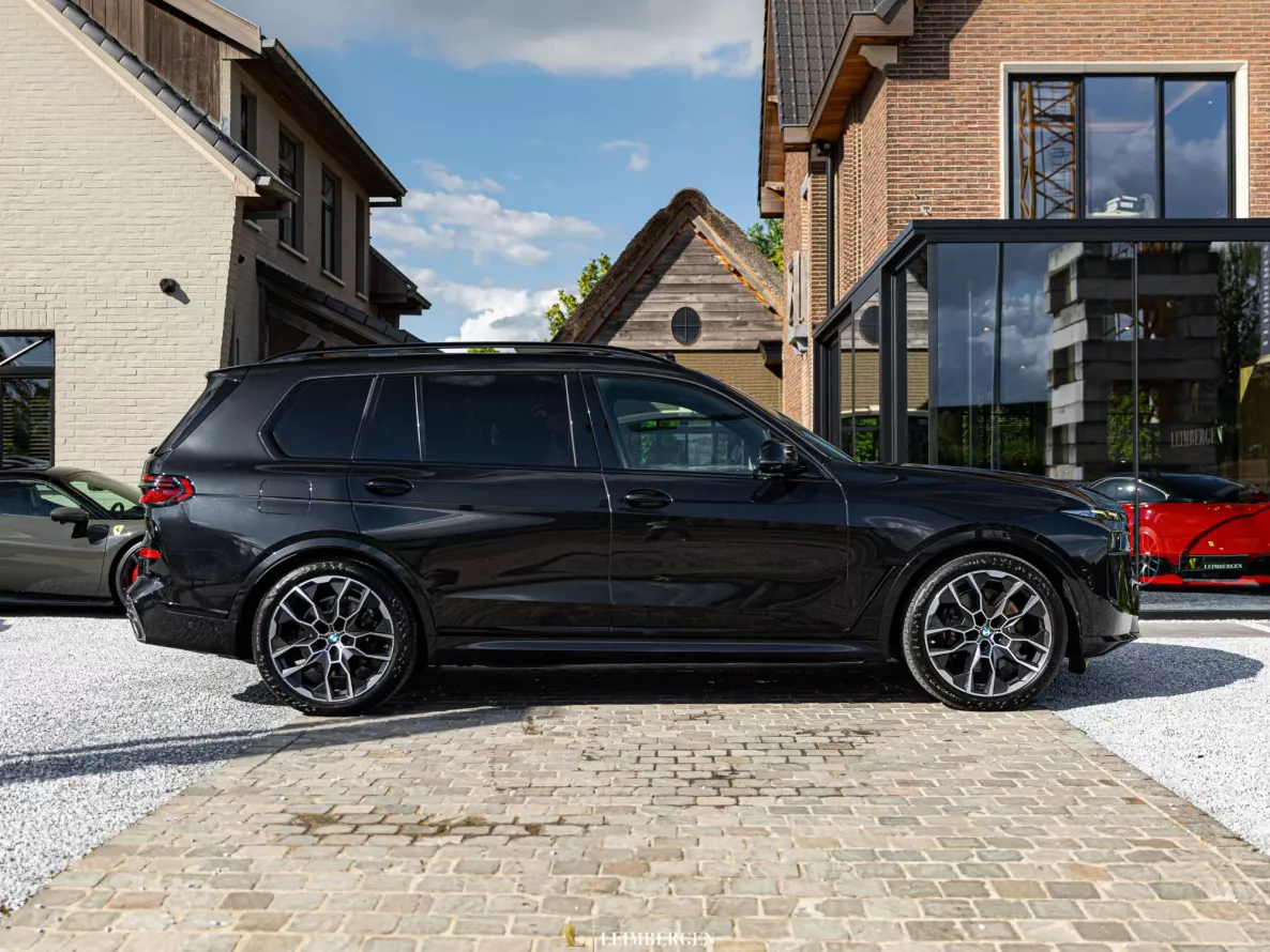 Exterieur BMW X7 xDrive40d M Sport