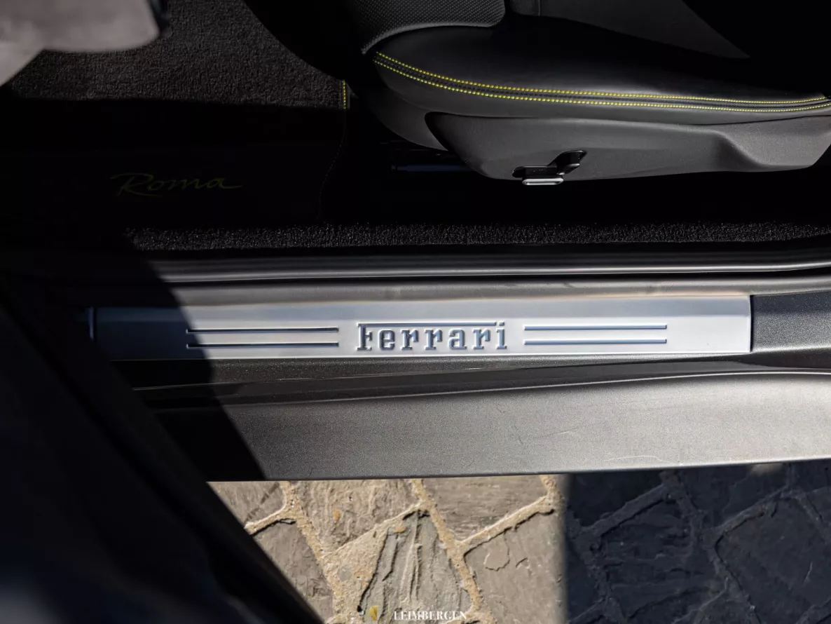Interior Ferrari Roma