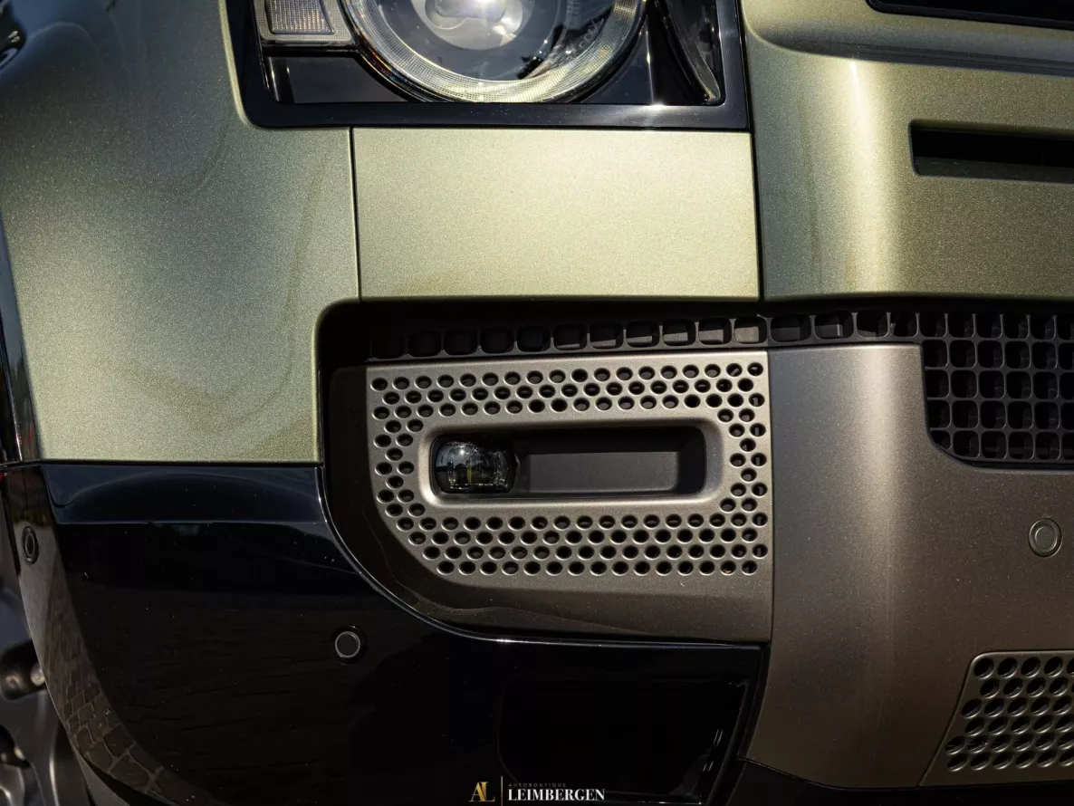 Exterieur Land Rover Defender 90 D250 X-Dynamic SE