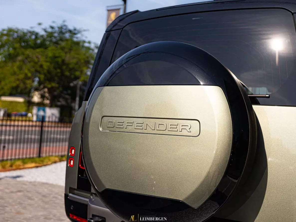 Exterieur Land Rover Defender 90 D250 X-Dynamic SE