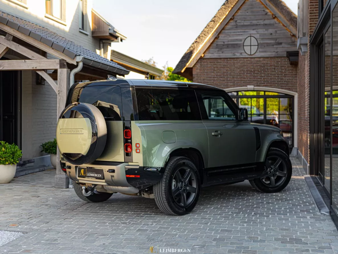 Exterieur Land Rover Defender 90 D250 X-Dynamic SE