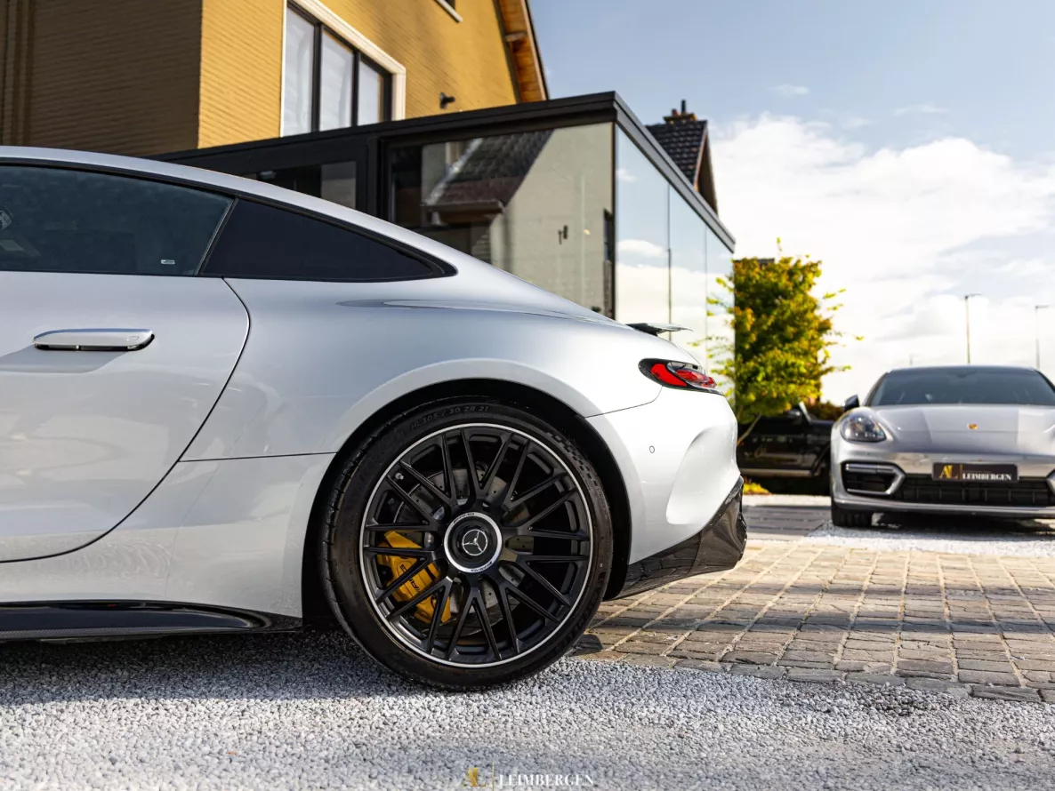 Exterieur Mercedes-Benz AMG GT 63 4MATIC+ Coupé