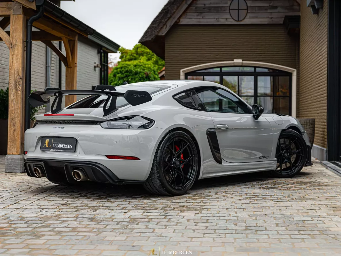 Exterieur Porsche 718 Cayman GT4 RS Weissach package
