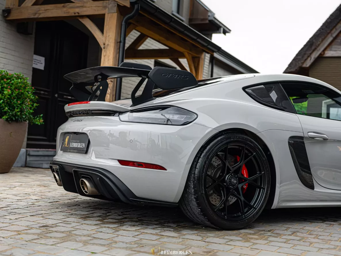 Exterieur Porsche 718 Cayman GT4 RS Weissach package