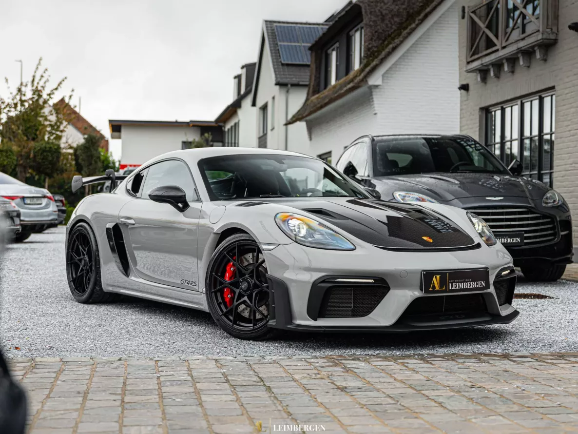 Exterieur Porsche 718 Cayman GT4 RS Weissach package
