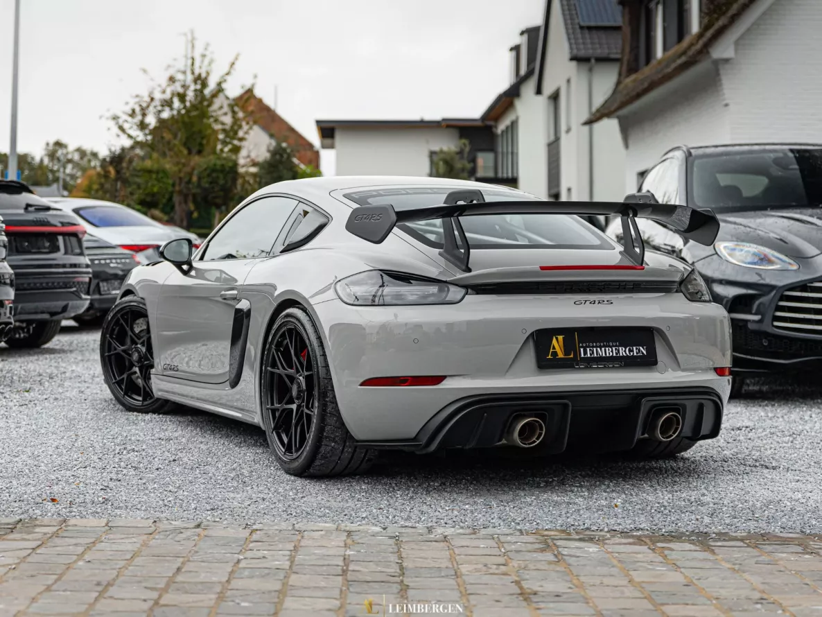 Exterieur Porsche 718 Cayman GT4 RS Weissach package