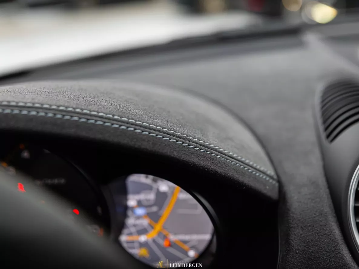 Interieur Porsche 718 Cayman GT4 RS Weissach package